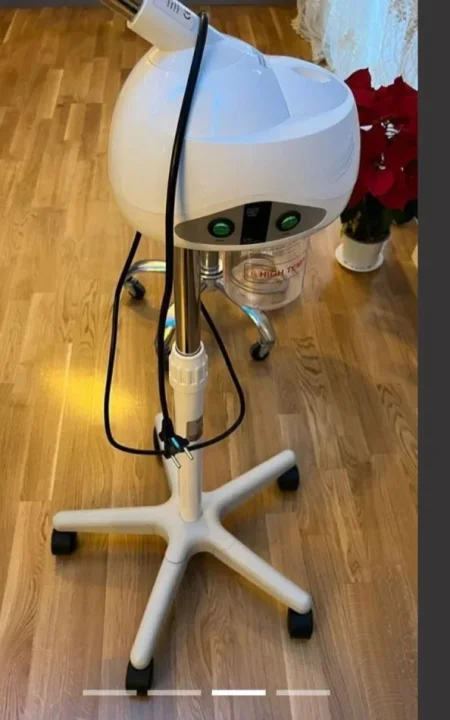 Tirane, shitet pajisje mjekesore Shiten pajisje estetike SHUME PAK TE PERDORURA 650 €