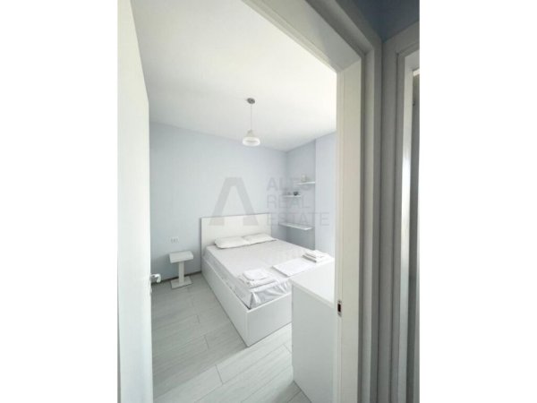 Tirane, jepet me qera apartament 1+1 Kati 6, 65 m² 650 € 