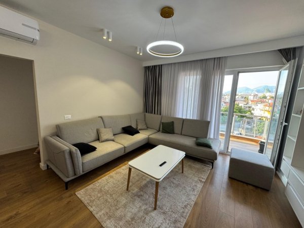 Tirane, jepet me qera apartament 2+1 Kati 4, 100 m² 900 € 