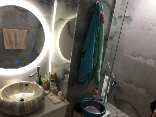 Tirane, jepet me qera apartament 1+1 Kati 7, 500 € 