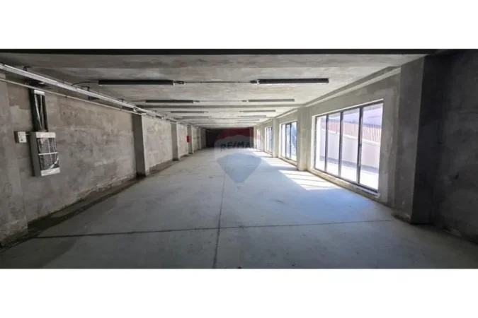 Tirane, shitet hotel , 553 m² 2.500.000 € (Vore ID: 530481001-660)