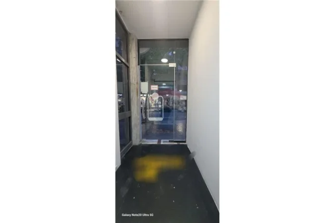 Tirane, shitet dyqan Kati 0, 268 m² 650.000 € (ID: 530261049-126)