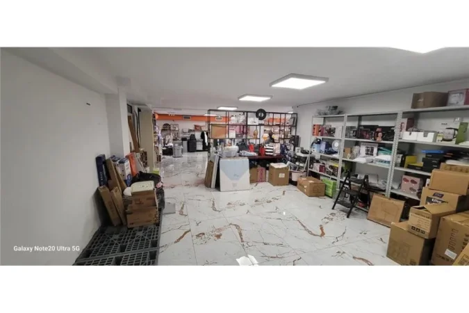 Tirane, shitet dyqan Kati 0, 268 m² 650.000 € (ID: 530261049-126)