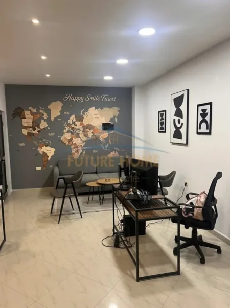 Tirane, jepet me qera ambjent biznesi Kati 0, 34 m² 350 € (prane TV Klan)