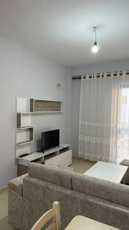 Tirane, jepet me qera apartament 2+1 Kati 5, 95 m² 350 € (Rruga Muhamed Deliu)