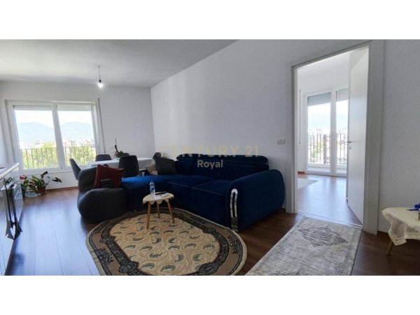 Tirane, jepet me qera apartament 2+1 Kati 8, 83 m² 650 € (Don Bosko)
