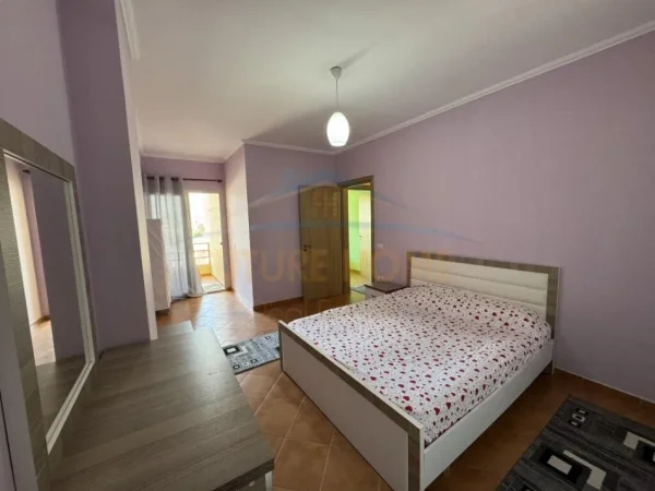 Tirane, jepet me qera apartament 2+1+Ballkon Kati 6, 105 m² 420 € (Unaza e Re)