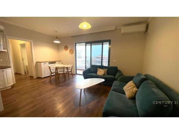 Tirane, jepet me qera apartament 2+1 Kati 7, 96 m² 1.300 € (Blloku)