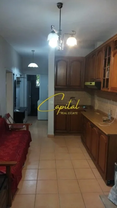 Tirane, jepet me qera apartament 2+1 Kati 2, 60 m² 600 € (BULEVARDI BAJRAM CURRI)