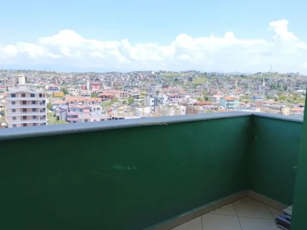 Durres, shitet apartament 2+1+Ballkon Kati 8, 81 m² (Plazh Durrës Tek Shkolla B.Curri)