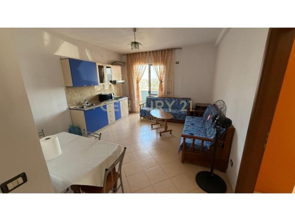 Durres, shitet apartament 2+1+Ballkon Kati 8, 81 m² (Plazh Durrës Tek Shkolla B.Curri)