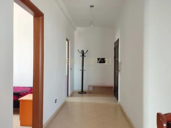 Durres, shitet apartament 2+1+Ballkon Kati 8, 81 m² (Plazh Durrës Tek Shkolla B.Curri)