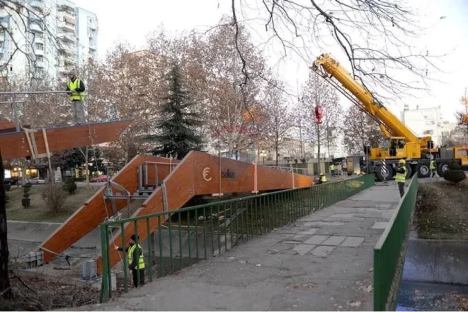 Tirane, shitet dyqan Kati 0, 100 m² 650.000 € (Bulevardi Gjergj Fishta ID: 530171090-1276)