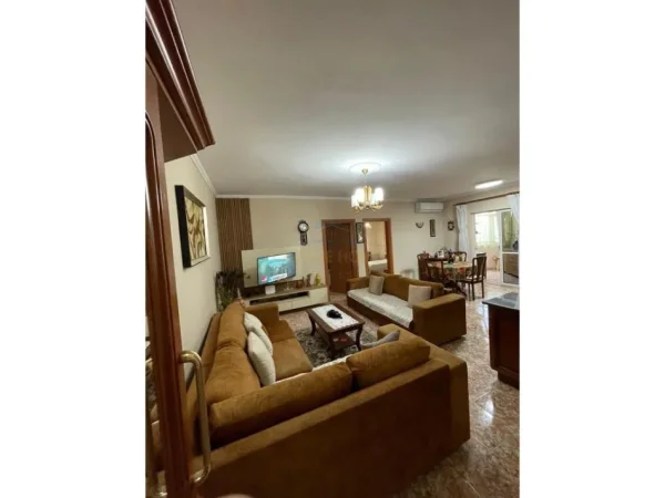 Tirane, shitet apartament 2+1+Aneks+Ballkon Kati 3, 90 m² 160.000 € (Don Bosko)