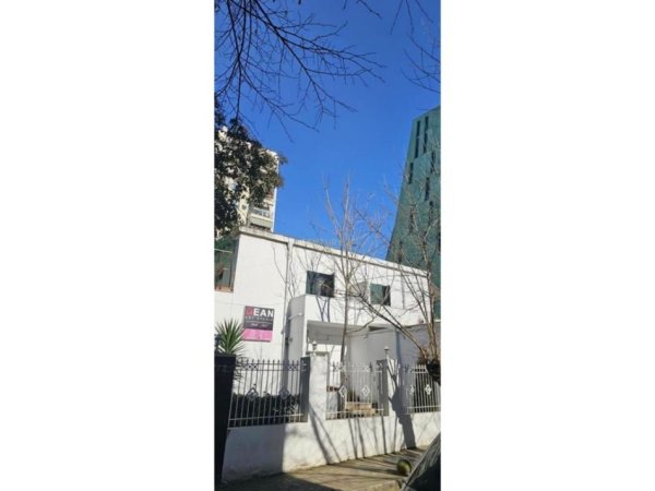 Tirane, shitet apartament 4+1 Kati 1, 176 m² 500.000 € (Blloku)