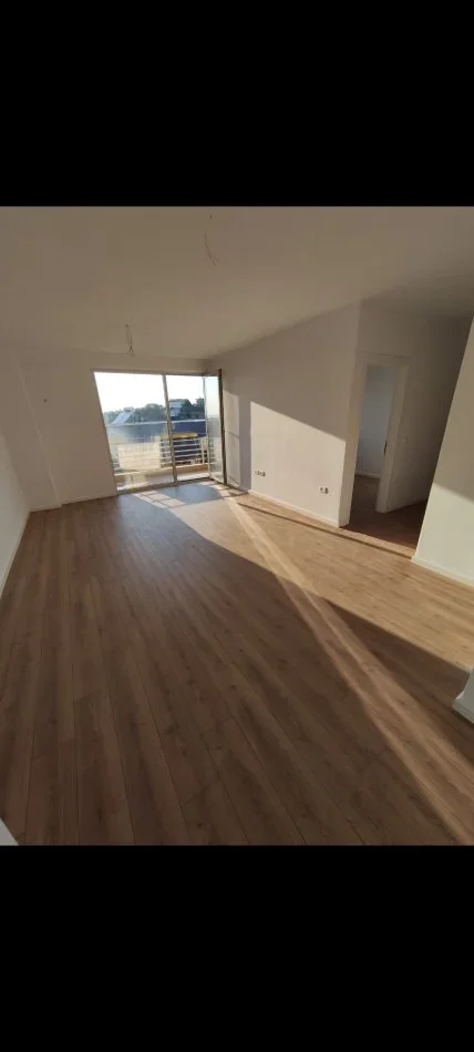 Tirane, shitet apartament 1+1+Ballkon Kati 4, 63 m² 83.000 € (Fresk)