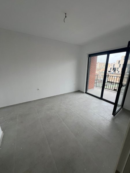 Tirane, shes garsonier 1+1 Kati 4, 46 m² 138.000 € (Rruga Myslym Shyri)
