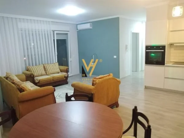 Tirane, jepet me qera apartament 2+1+Aneks+Ballkon Kati 2, 95 m² 600 € (21 DHJETORI)