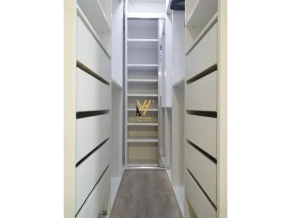 Tirane, jepet me qera apartament 2+1+Aneks+Ballkon Kati 2, 95 m² 600 € (21 DHJETORI)