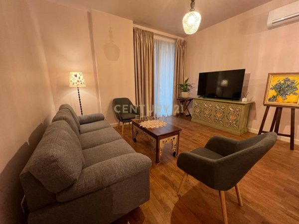 Tirane, jepet me qera apartament 2+1+Aneks+Ballkon Kati 2, 124 m² 1.600 € (Tek Altana Residencial)