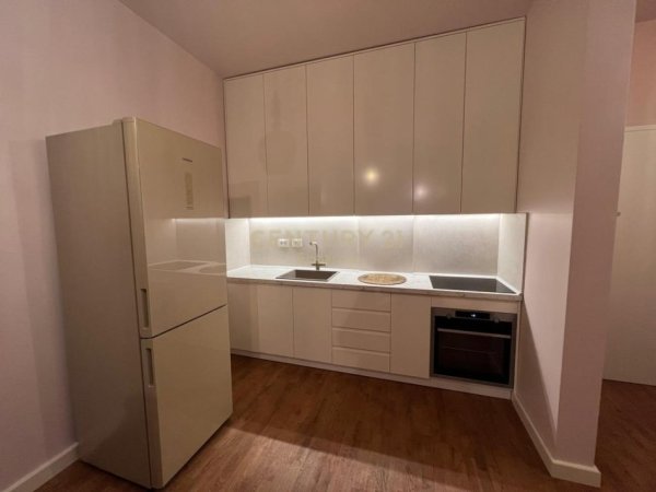 Tirane, jepet me qera apartament 2+1+Aneks+Ballkon Kati 2, 124 m² 1.600 € (Tek Altana Residencial)
