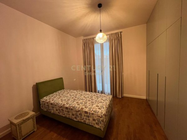 Tirane, jepet me qera apartament 2+1+Aneks+Ballkon Kati 2, 124 m² 1.600 € (Tek Altana Residencial)