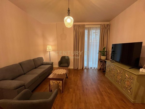 Tirane, jepet me qera apartament 2+1+Aneks+Ballkon Kati 2, 124 m² 1.600 € (Tek Altana Residencial)