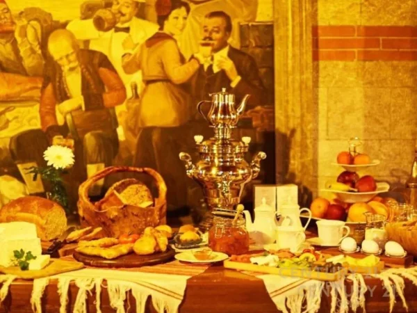 Tirane, Liste me oferta hotel Kati 1, 770 m² 2.800.000 € (Sheshi Skenderbej)