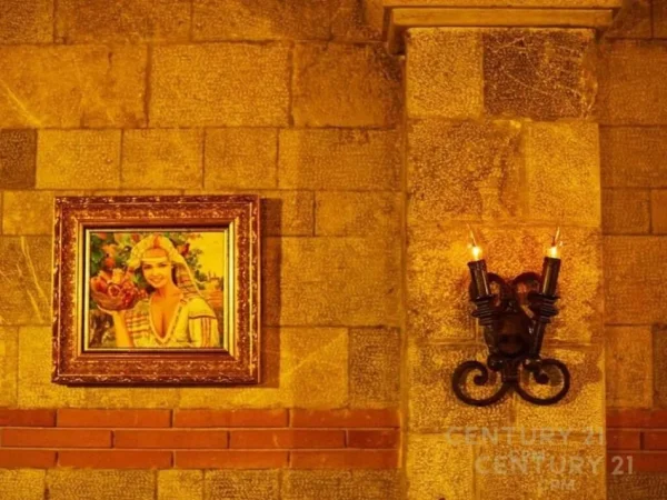 Tirane, Liste me oferta hotel Kati 1, 770 m² 2.800.000 € (Sheshi Skenderbej)