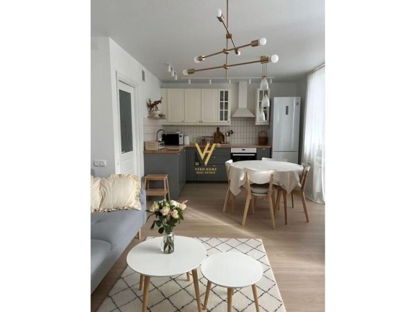 Tirane, jepet me qera apartament 2+1 Kati 1, 70 m² 600 € (XHAMLLIK)