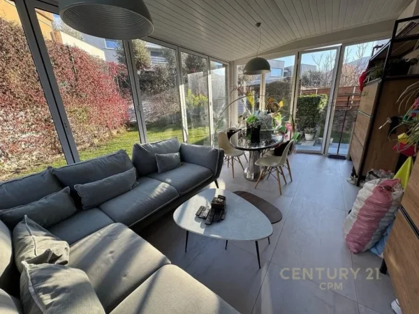 Tirane, Liste me oferta Vile 2+1 Kati 3, 561 m² 1.100.000 € (Long Hill Rezidence)