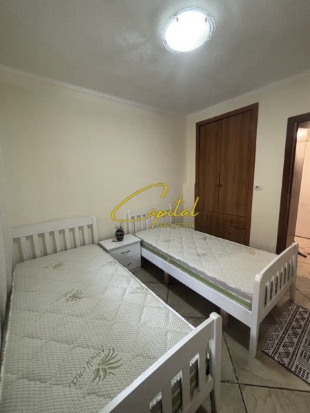 Tirane, jepet me qera apartament 1+1 Kati 1, 55 m² 450 € (MYSLYM SHYRI)