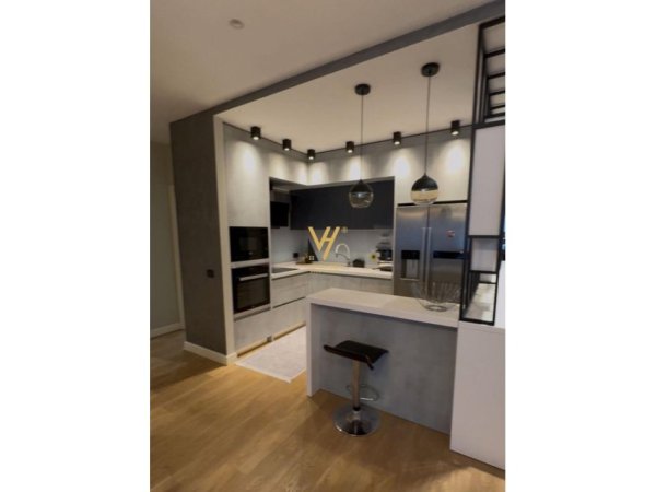 Tirane, shitet apartament 2+1 Kati 4, 80 m² 211.000 € (KOPSHTI BOTANIK)