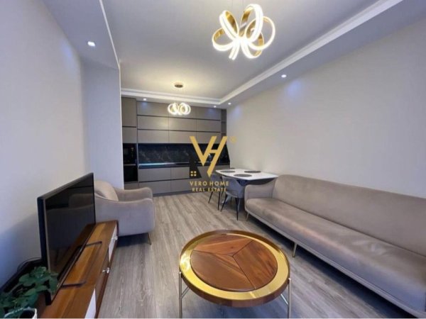 Tirane, jepet me qera apartament 2+1+Aneks+Ballkon Kati 5, 95 m² 950 € (JORDAN MISIA)