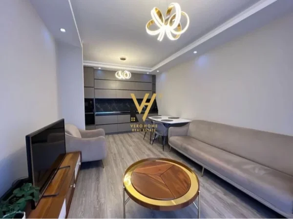 Tirane, jepet me qera apartament 2+1+Aneks+Ballkon Kati 5, 95 m² 850 € (JORDAN MISIA)