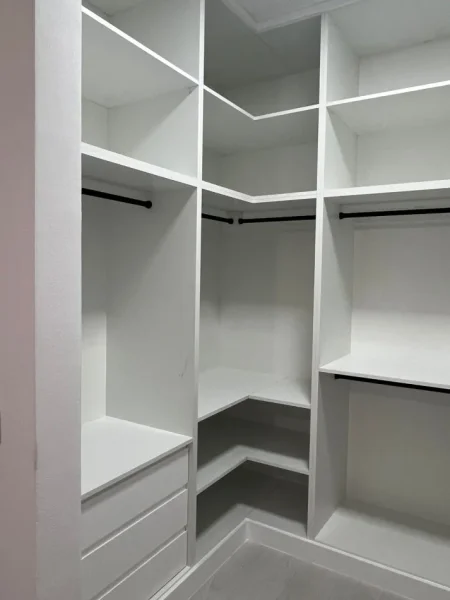 Tirane, jepet me qera apartament 1+1+Ballkon Kati 2, 600 € (River Residence)