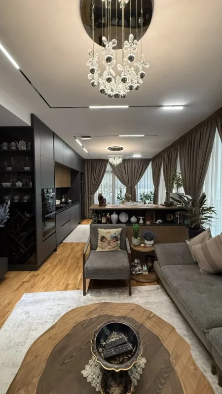 Tirane, shitet apartament 2+1+Aneks+Ballkon Kati 5, 140 m² 650.000 € (Rruga e kosovareve)