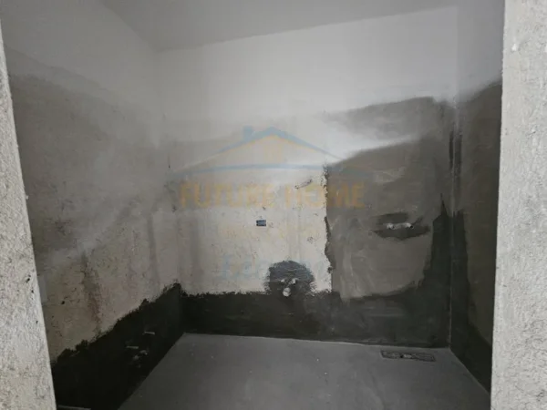 Tirane, shitet apartament 1+1 Kati 3, 69 m²89000 €