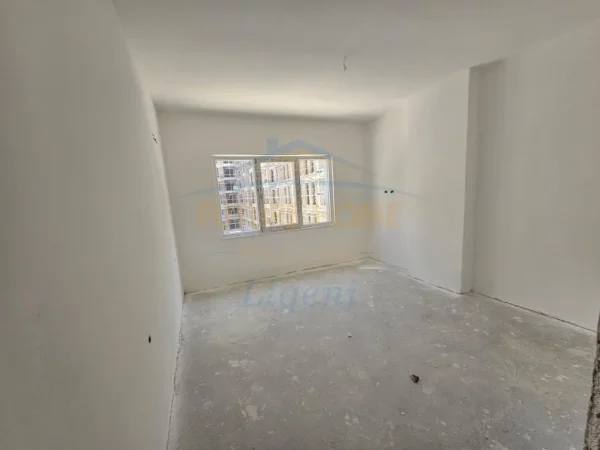Tirane, shitet apartament 1+1 Kati 3, 69 m²89000 €