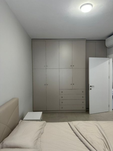 Tirane, jepet me qera apartament 2+1+Ballkon Kati 3, 110 m² 650 € (Kodra e Diellit)