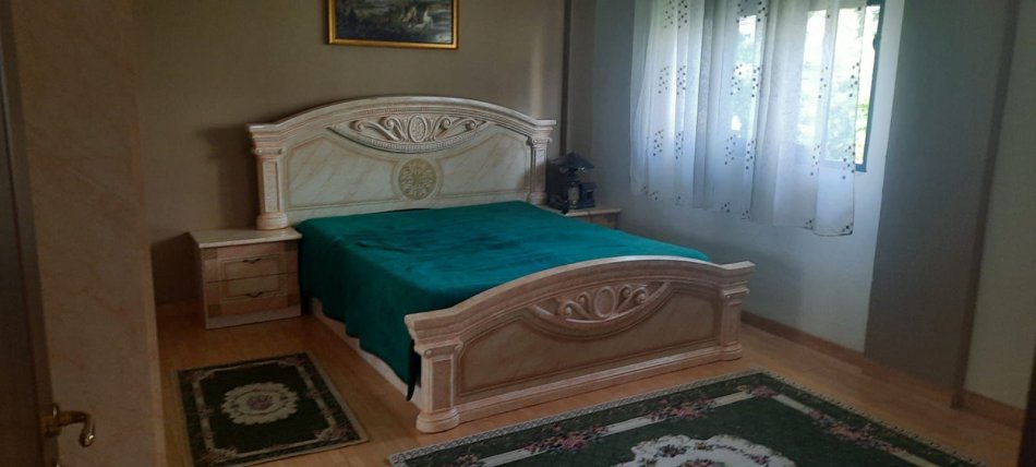 Tirane, jepet me qera apartament 2+1+Ballkon Kati 3, 130 m² 500 € (QYTET STUDENTI)