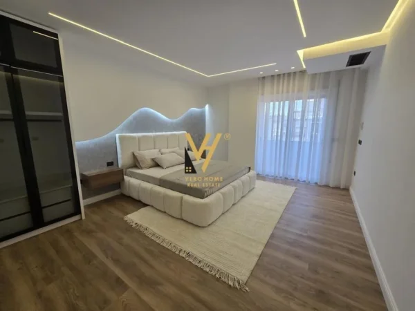 Tirane, shitet apartament 2+1+Ballkon , 110 m² 348.000 € (RRUGA E KOSOVAREVE)