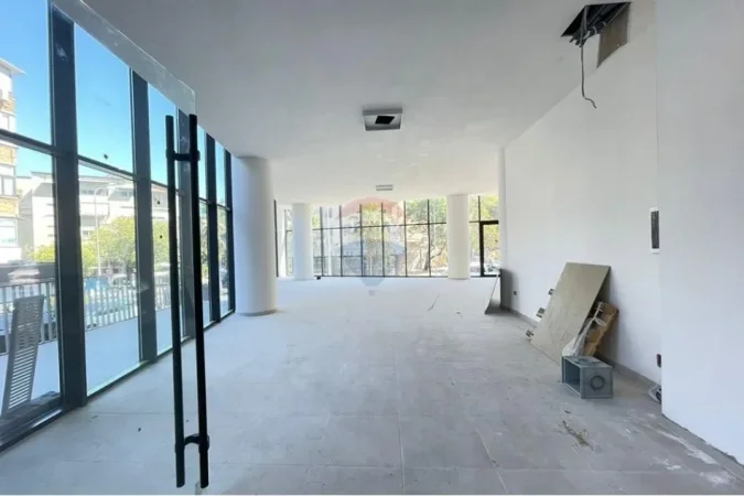 Tirane, shitet dyqan Kati 0, 154 m² 735.000 € (Rruga Mine Peza ID: 530191054-1307)