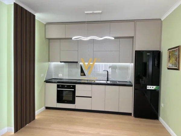 Tirane, shitet apartament 2+1+Ballkon Kati 3, 88 m² 145.000 € (ASTIR)