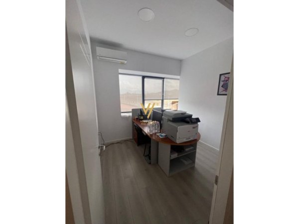 Tirane, shitet magazine Kati 0, 1.100 m² 650.000 € (VORE)