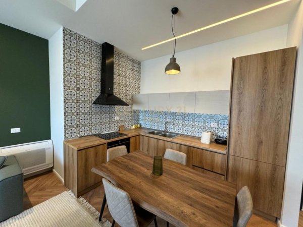 Shqiperi, jepet me qera apartament 1+1 Kati 7, 65 m² 550 € 