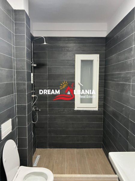 Tirane, jepet me qera apartament 1+1 Kati 1, 65 m² 500 € (selite)