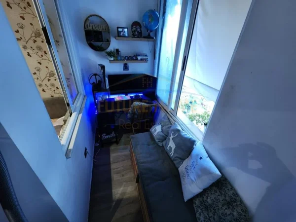 Tirane, shitet apartament 2+1+Ballkon Kati 4, 72 m² 211.000 € (Liqeni i thate)