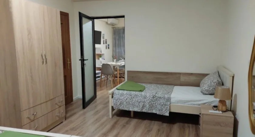 Tirane, jepet me qera apartament 1+1 Kati 1, 56 m² 600 € (Myslym shyri)
