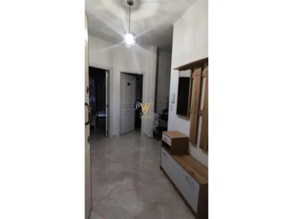 Tirane, jepet me qera apartament 2+1+Ballkon , 80 m² 550 € (YZBERISHT)